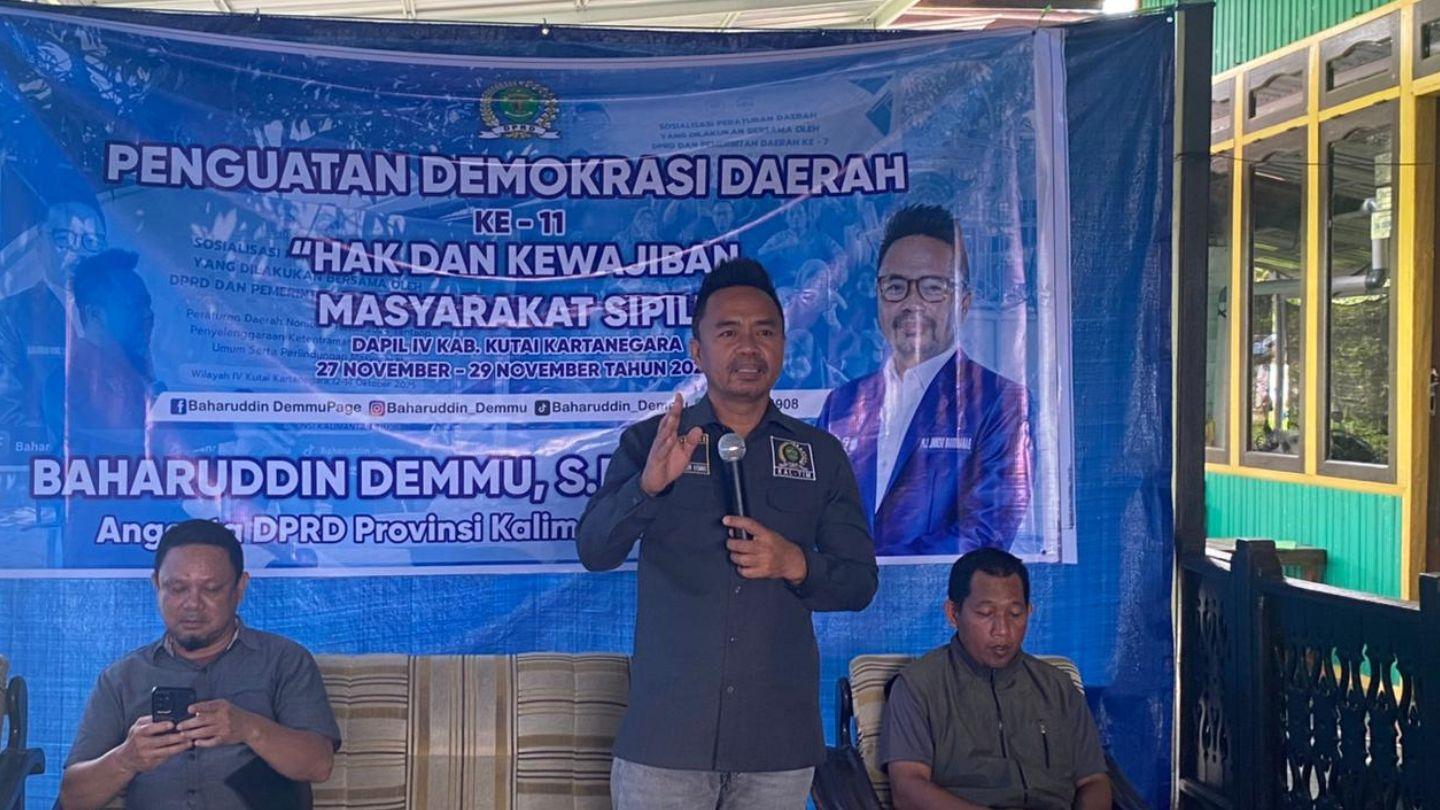 Baharuddin Demmu Ajak Masyarakat Loa Ipuh Tingkatkan Literasi Politik untuk Demokrasi Kaltim