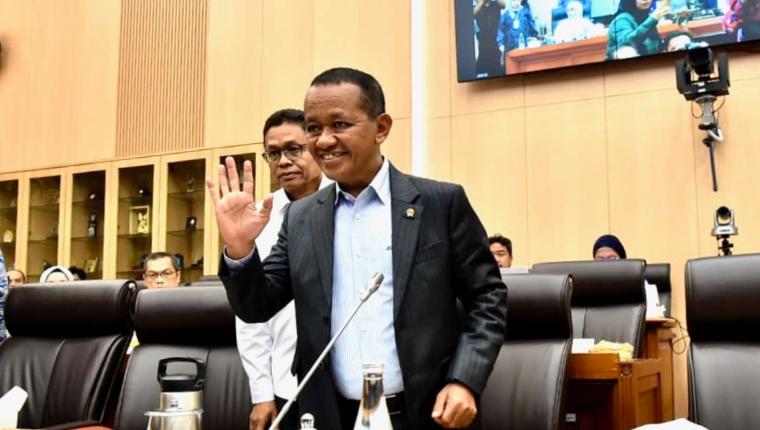 PNBP Kementerian ESDM Tembus Rp200 Triliun, Fokus Anggaran 2026 untuk Listrik Gratis dan Energi Rakyat