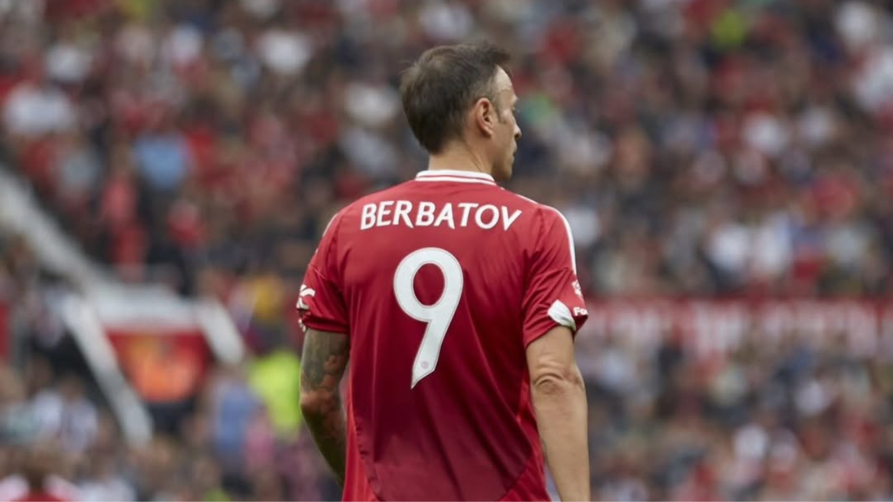 Berbatov Minta MU Bersabar Tentukan Masa Depan Michael Carrick Meski Raih Empat Kemenangan Beruntun