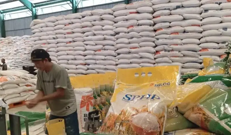Bulog Samarinda Pastikan Stok Beras Aman Jelang Ramadan 2026, Ini Jumlah Cadangannya