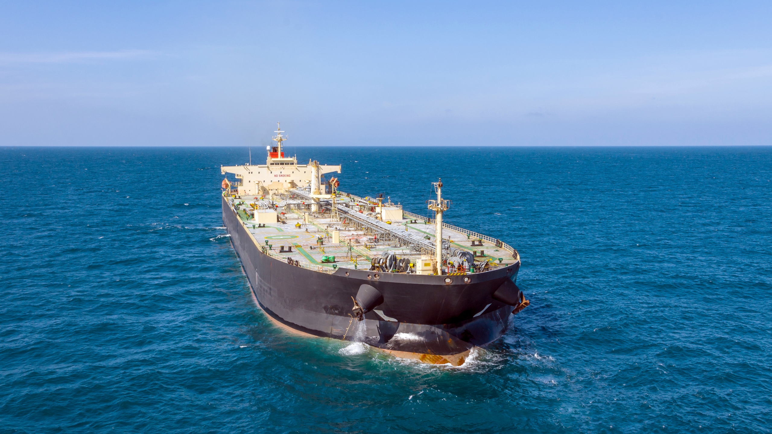 Pertamina Pantau Dua Kapal di Selat Hormuz, Pastikan Awak dan Aset Tetap Aman